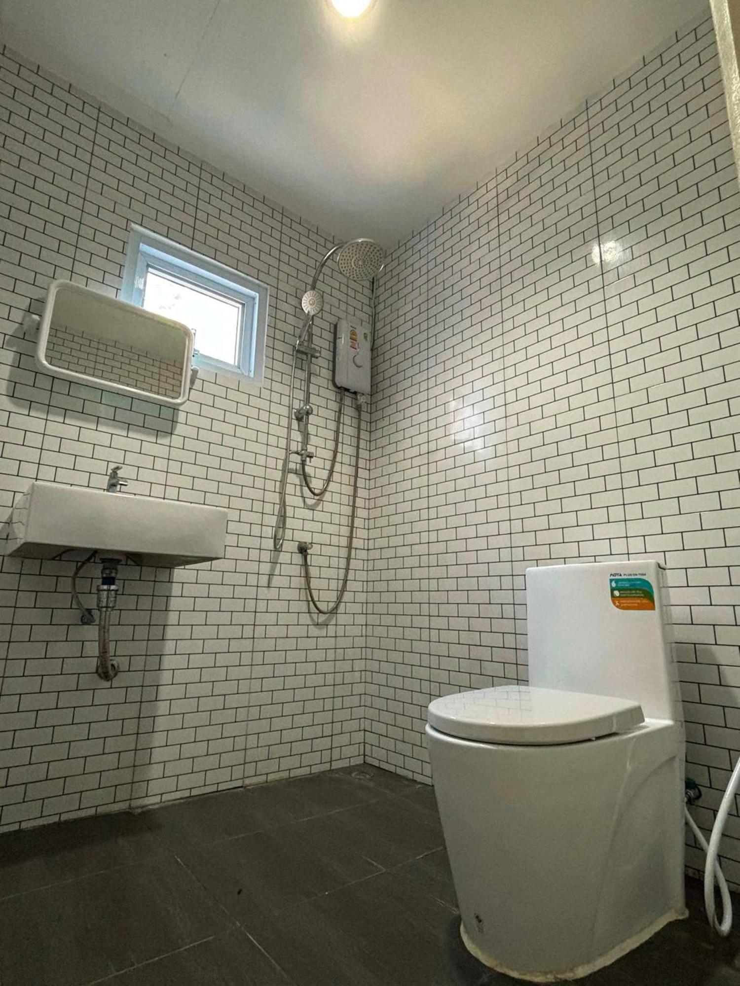 Street Zone Home Stay By Little Paradise Haad Rin Extérieur photo
