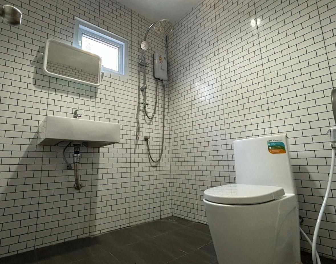 Street Zone Home Stay By Little Paradise Haad Rin Extérieur photo
