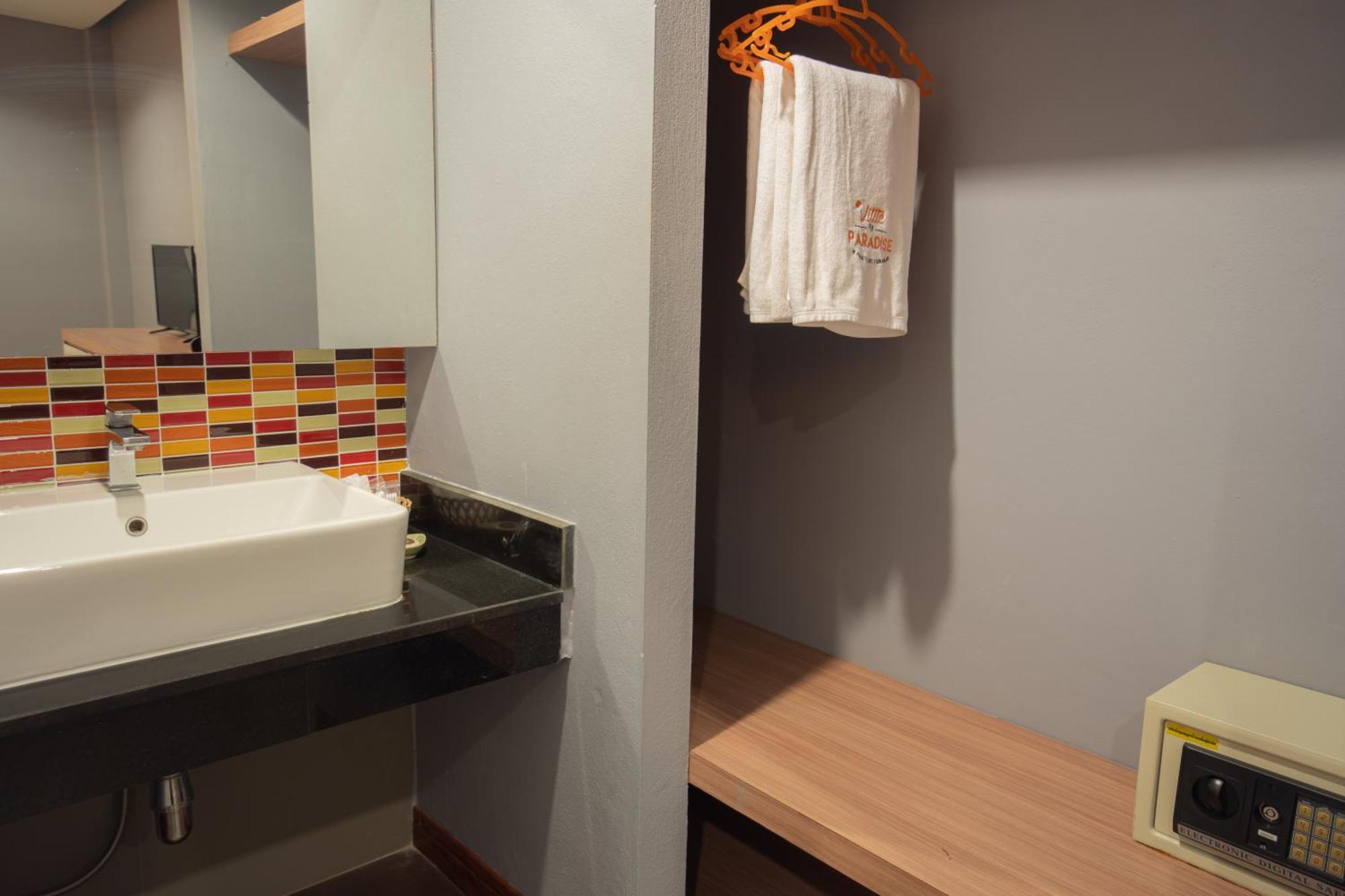 Street Zone Home Stay By Little Paradise Haad Rin Extérieur photo